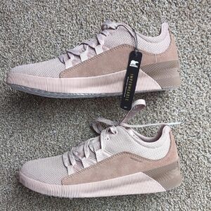 Sorel Out N About Mauve Waterproof Sneaker NWT
